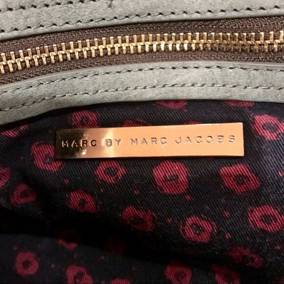 Marc by Marc Jacobs cloth tan grey brown purse - Picture 2 of 4